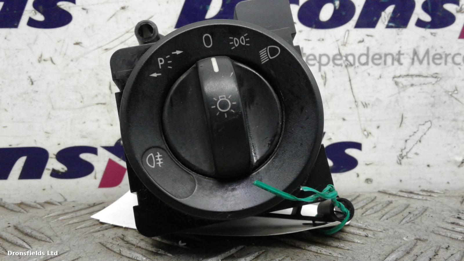 View Auto part Headlight Switch Mercedes Sprinter 2008