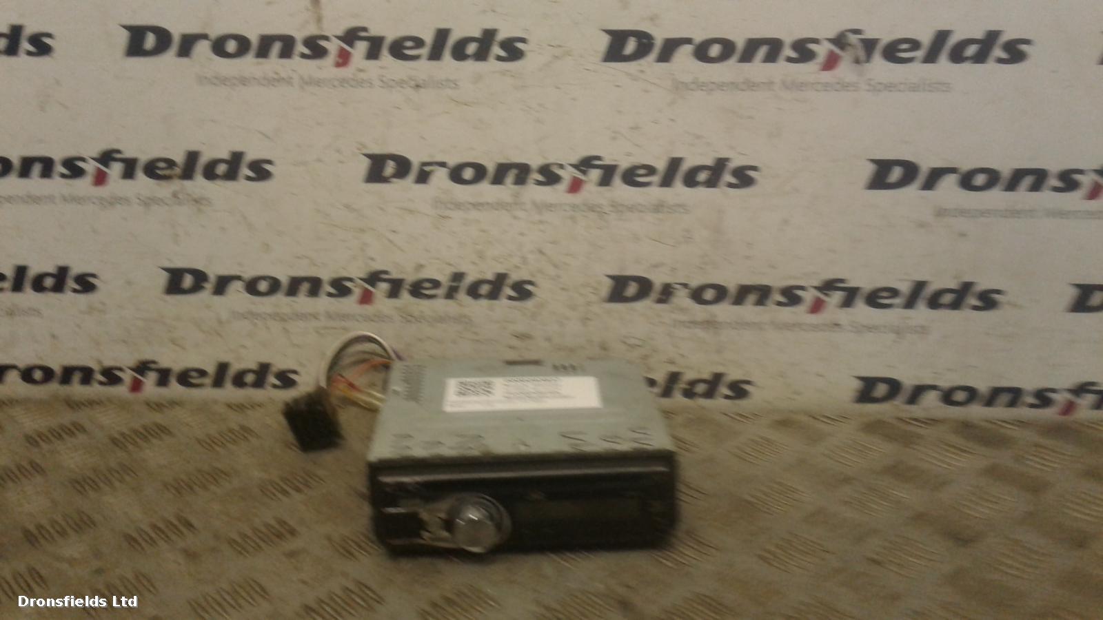 View Auto part Radio Display Volkswagen Transporter 2004