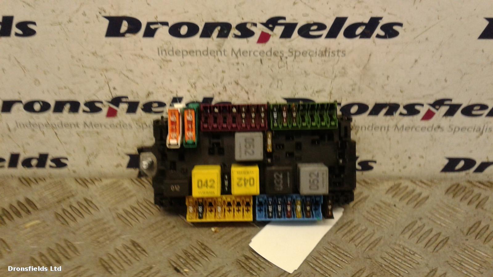 View Auto part Fuse Box Mercedes Vito 2018