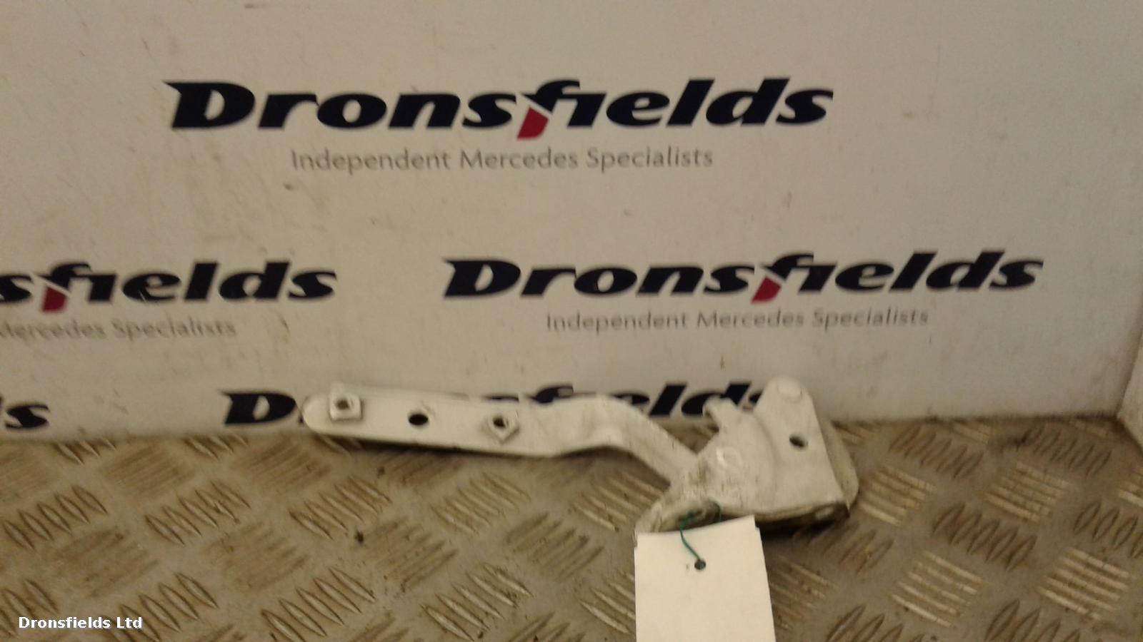 View Auto part Bonnet Hinge Mercedes Vito 2014