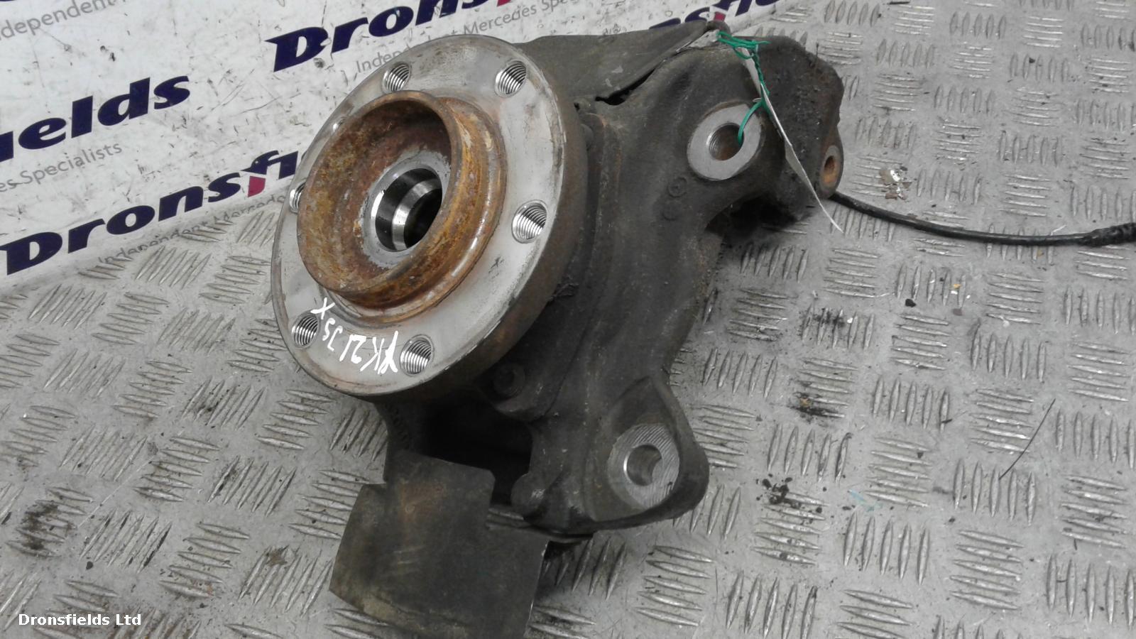 View Auto part RF Hub/Stub Axle Assembly Mercedes Sprinter 2021