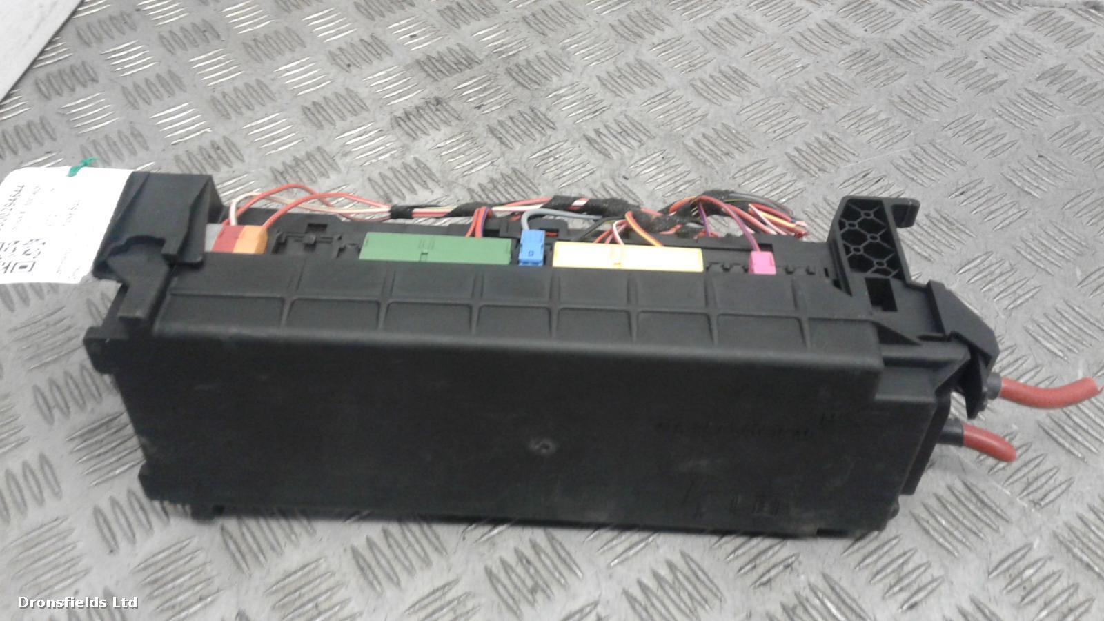 View Auto part Fuse Box Mercedes Vito 2015