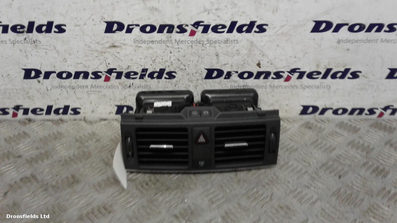 View Auto part Flasher/Hazard Relay Mercedes C Class 2010
