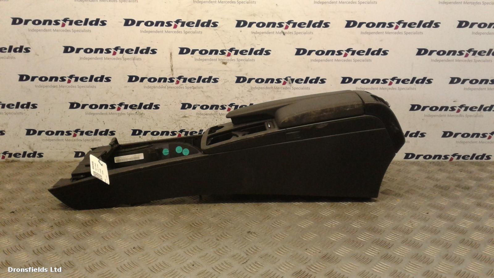 View Auto part Console Mercedes E Class 2009
