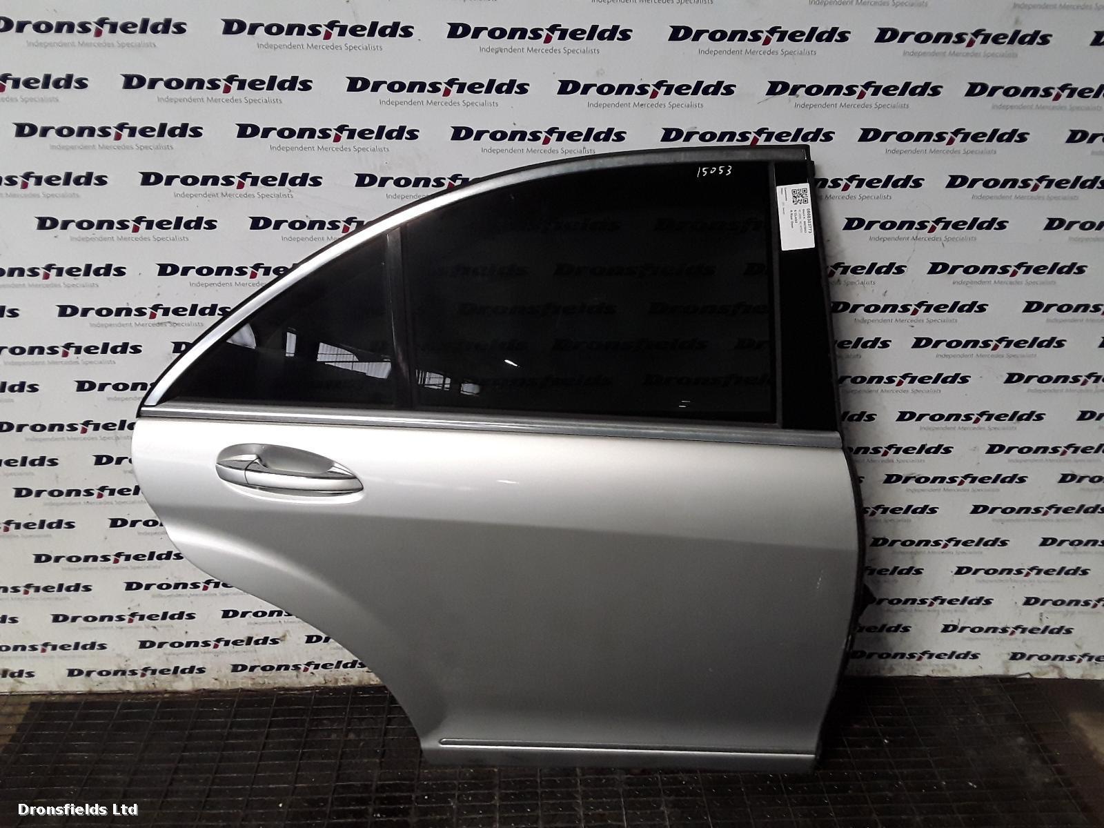 View Auto part R Rear Door Mercedes S Class 2006