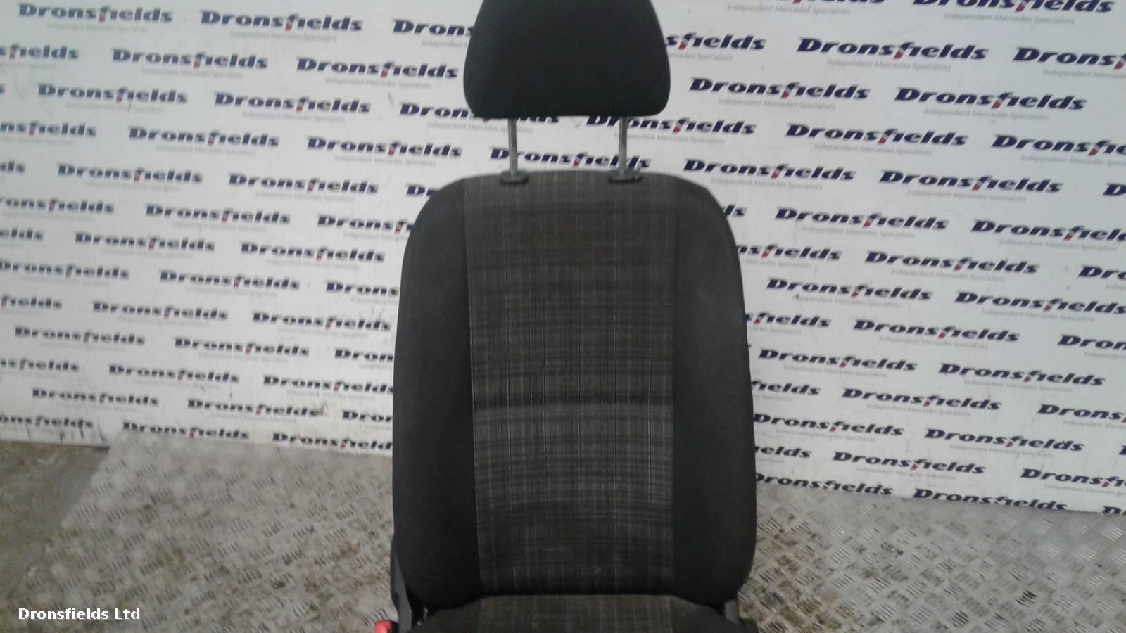View Auto part Front Seat Mercedes Sprinter 2016