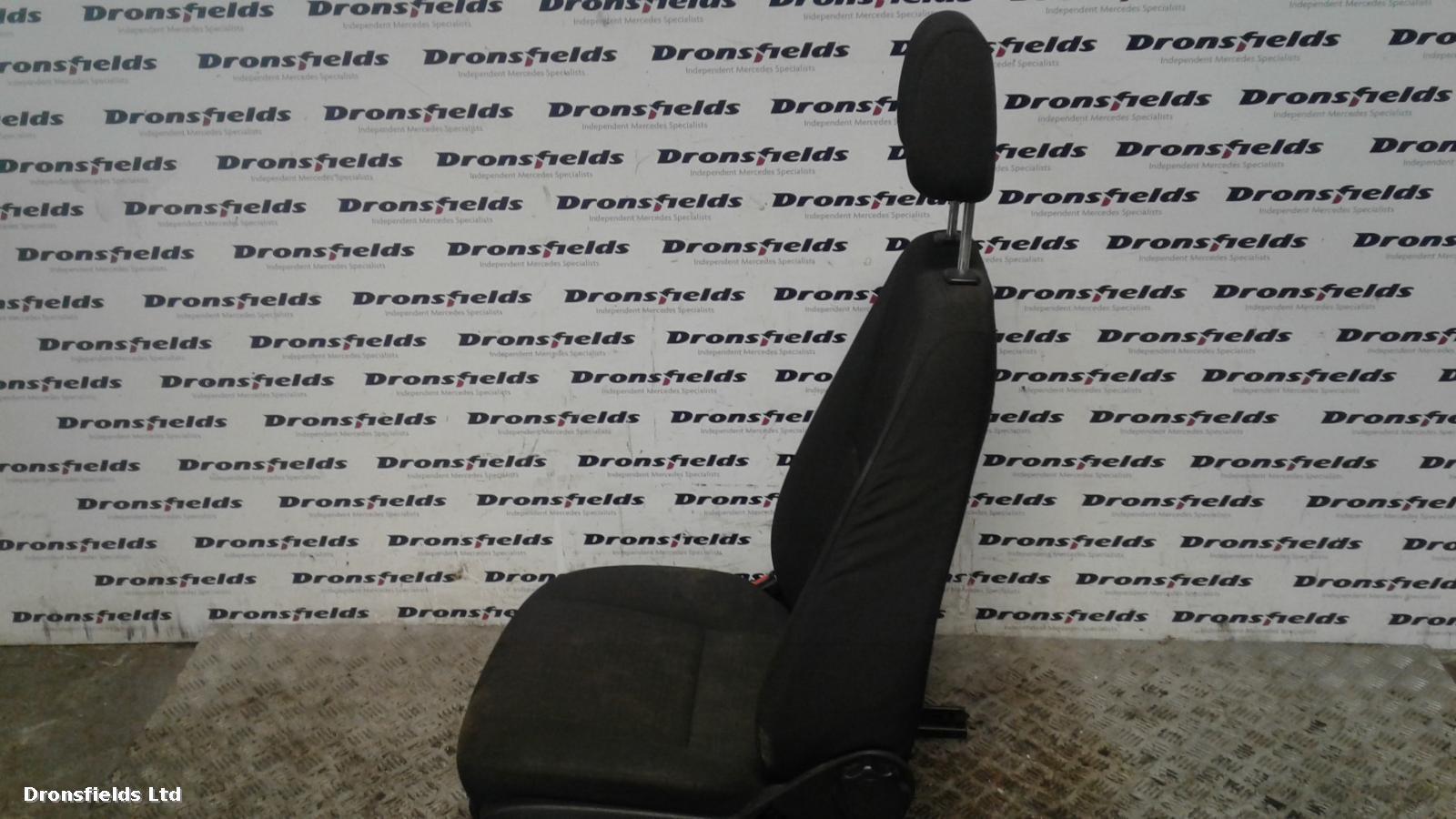 View Auto part Front Seat Mercedes Sprinter 2016