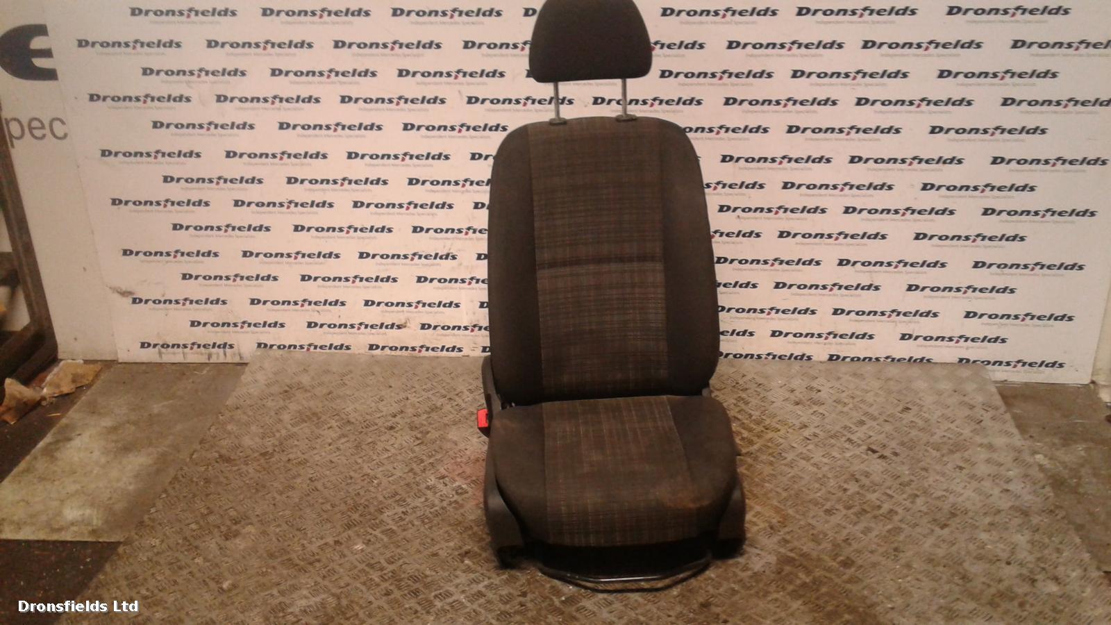 View Auto part Front Seat Mercedes Sprinter 2016