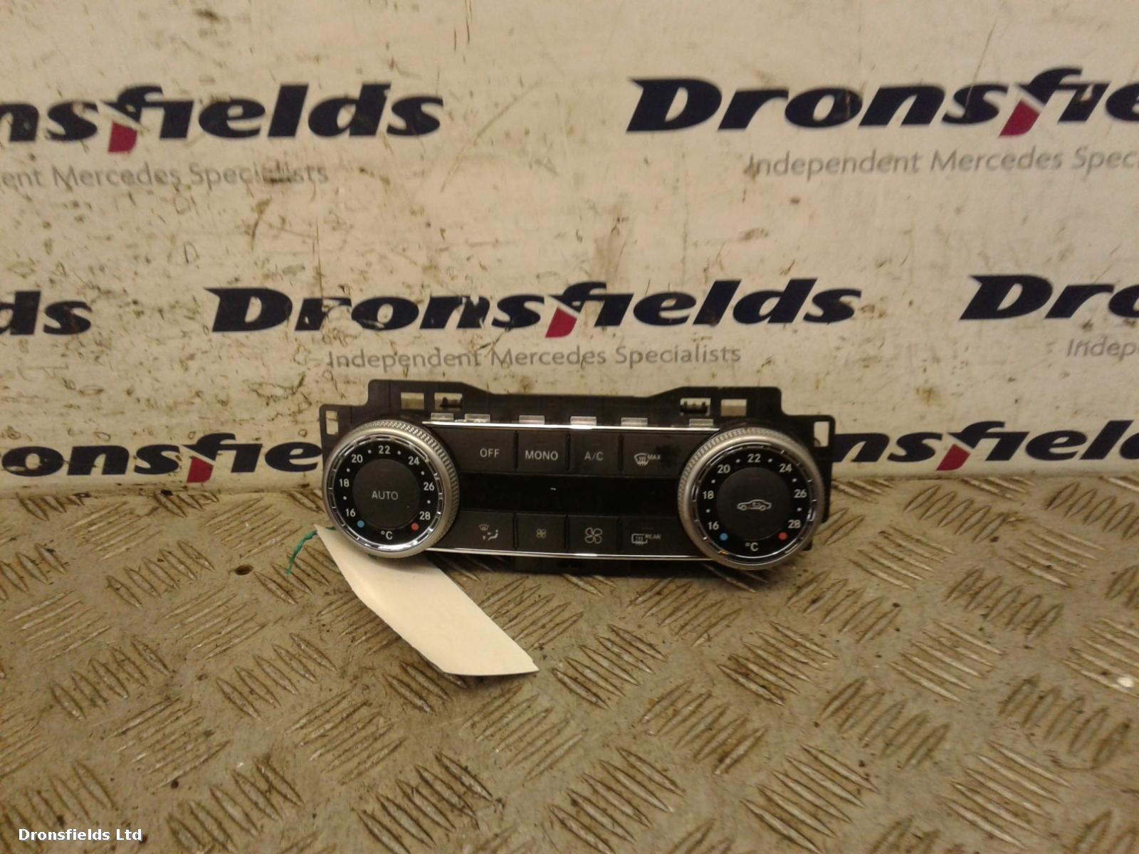 View Auto part Heater/AC Controller Mercedes C Class 2010