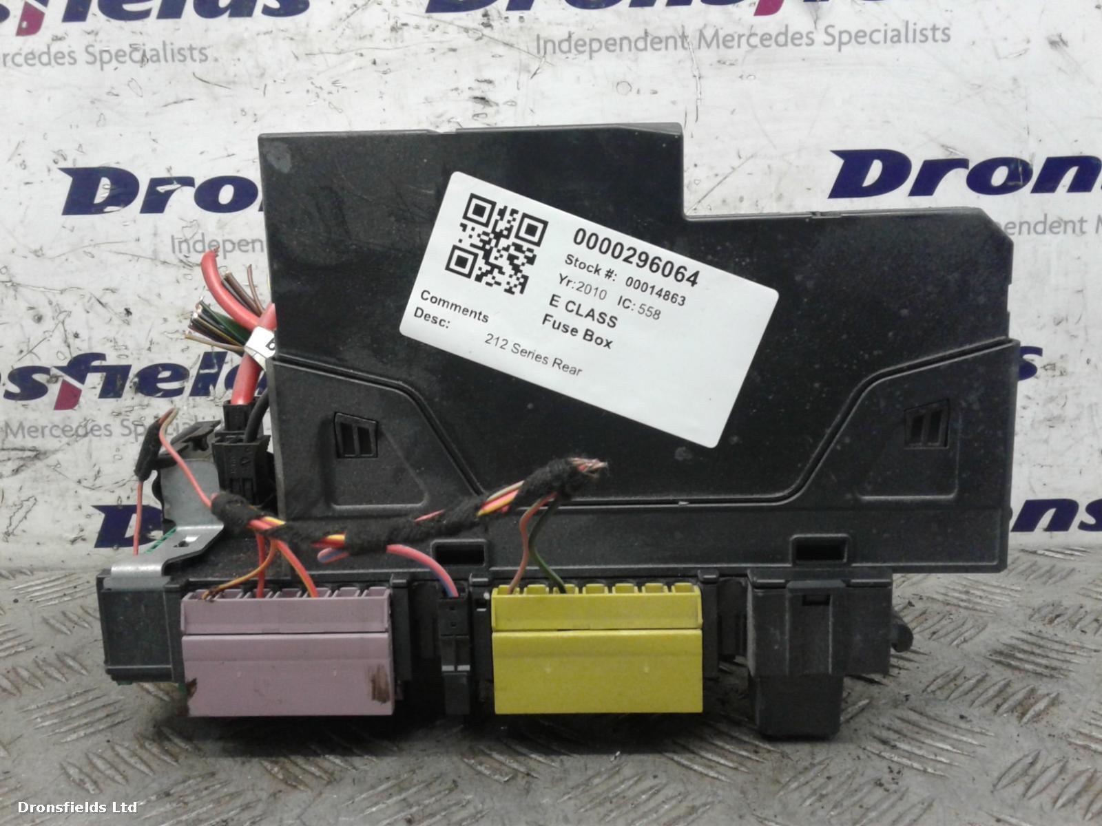 View Auto part Fuse Box Mercedes E Class 2010