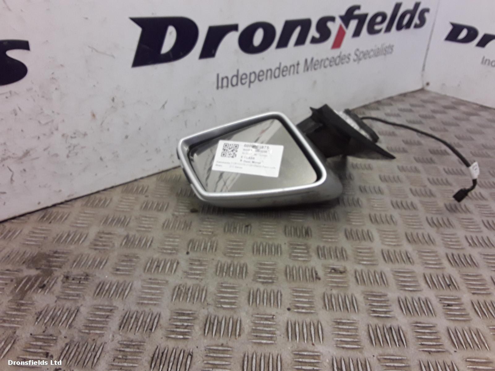 View Auto part R Door Mirror Mercedes E Class 2011
