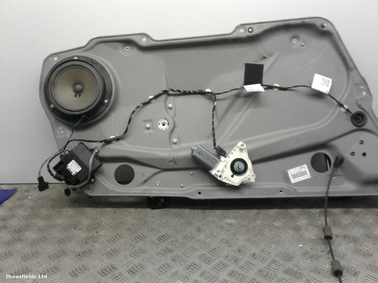 View Auto part Door Lock Assembly Mercedes A Class 2005