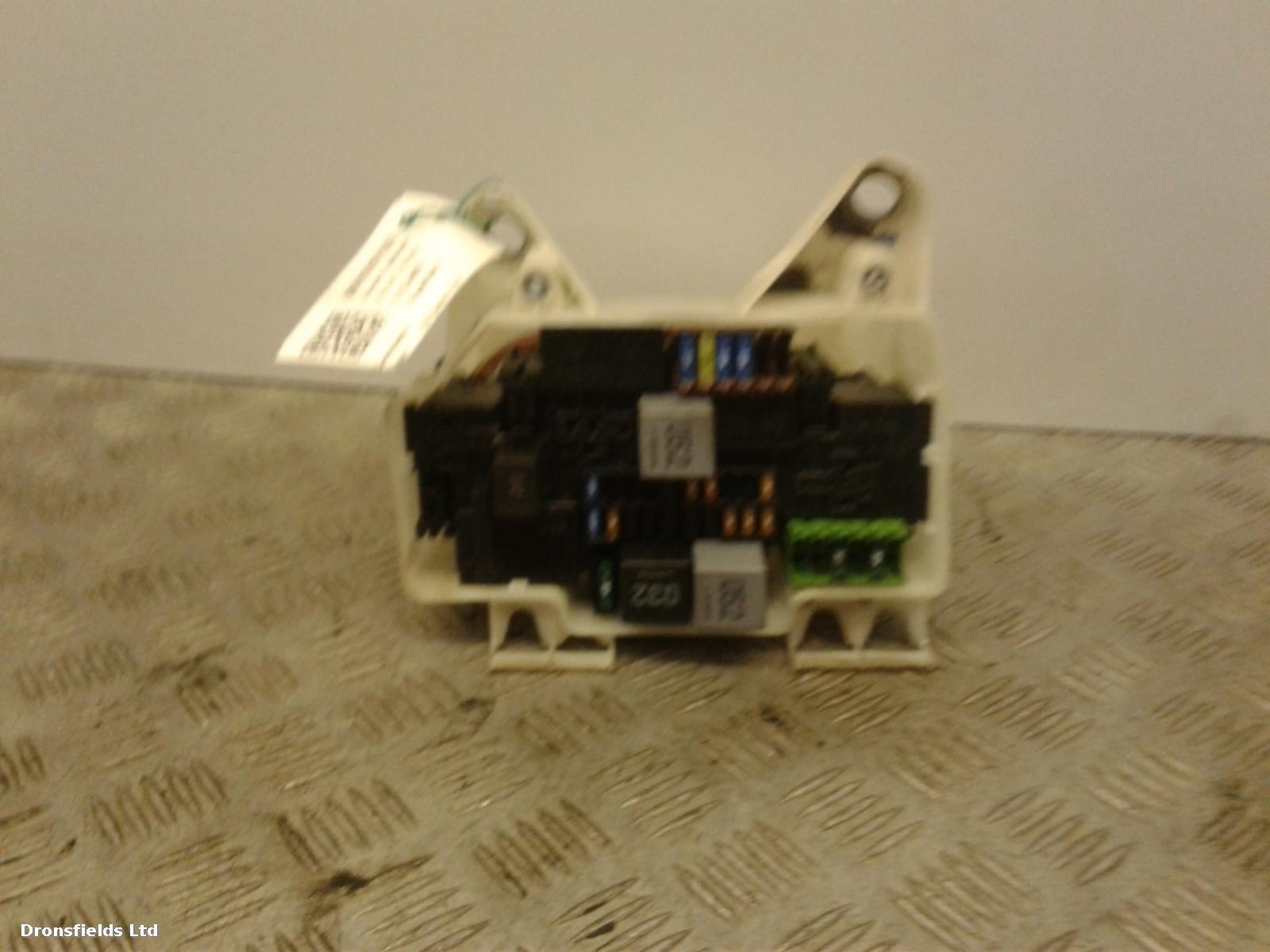 View Auto part Fuse Box Mercedes C Class 2015