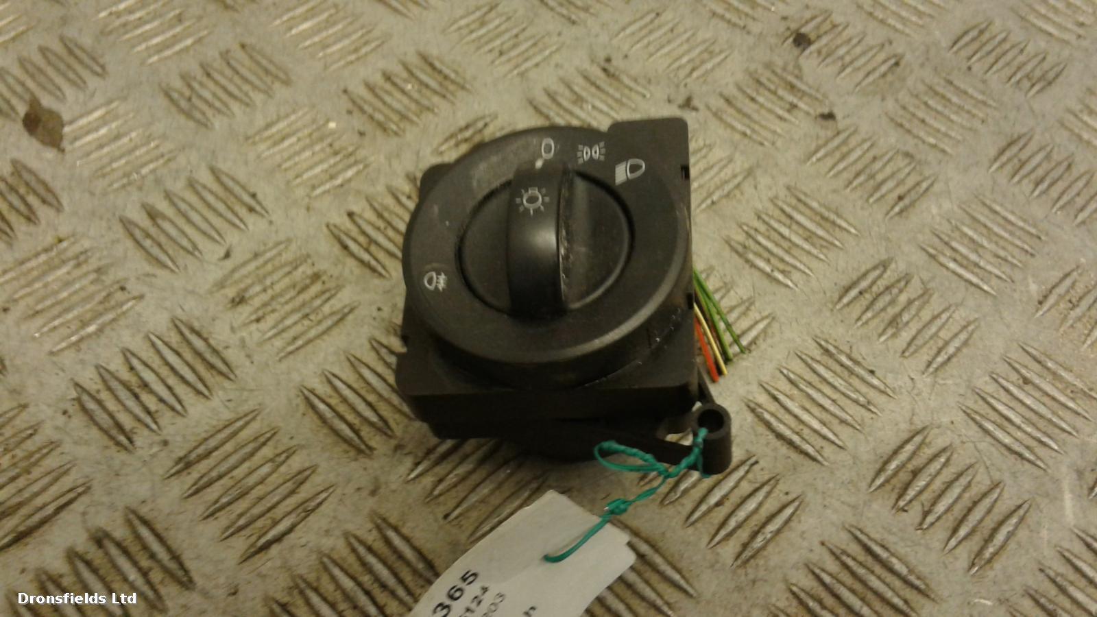 View Auto part Headlight Switch Mercedes Sprinter 2010