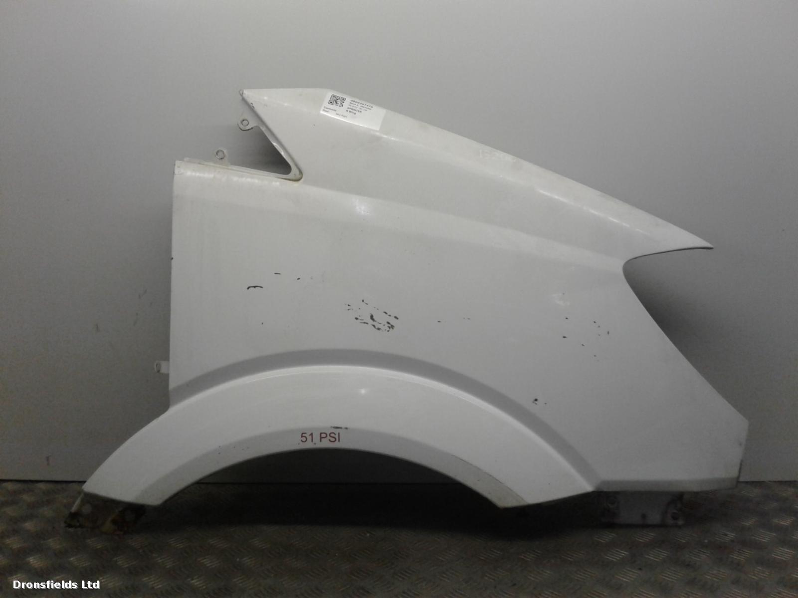 View Auto part R Wing Mercedes Sprinter 2013
