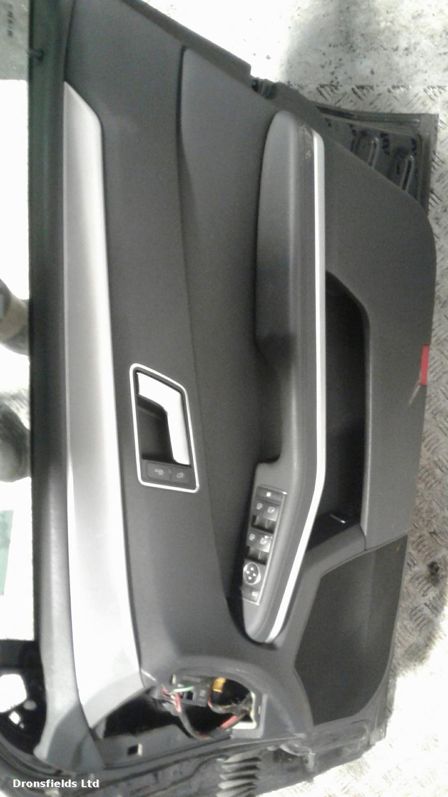 View Auto part Door Panel Mercedes E Class 2011