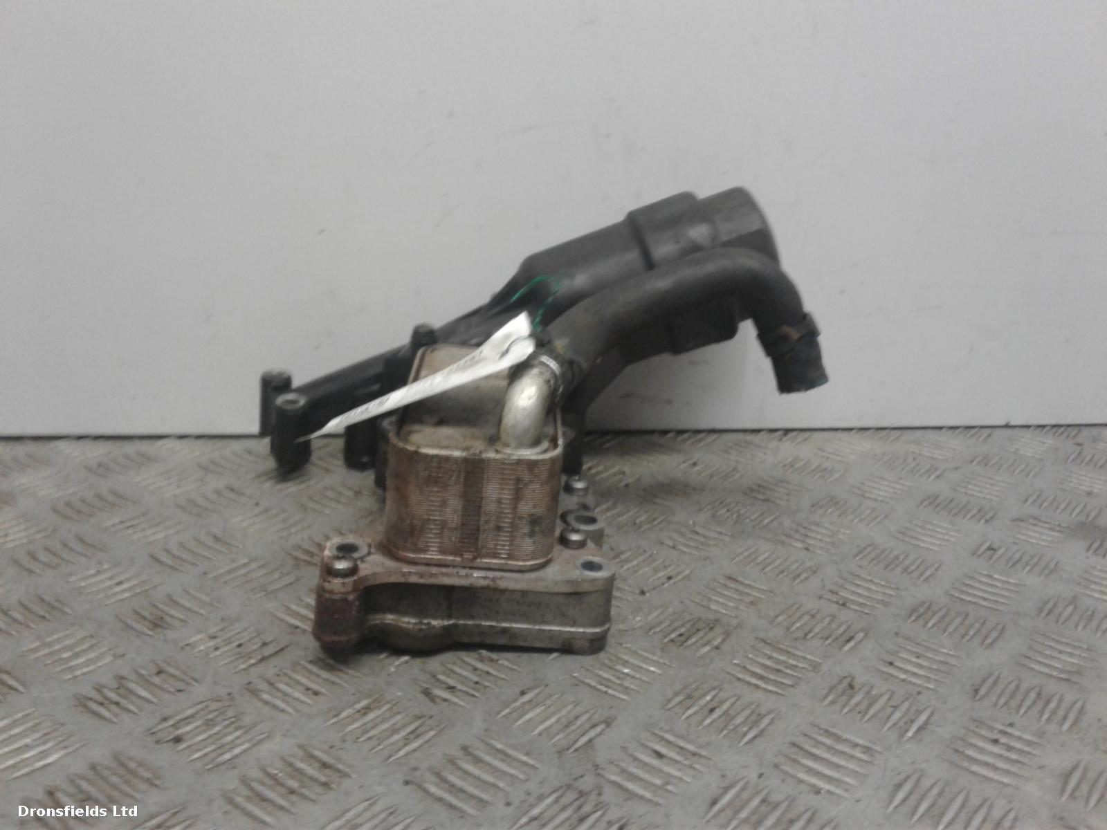 View Auto part Oil Filter Mercedes Sprinter 2013