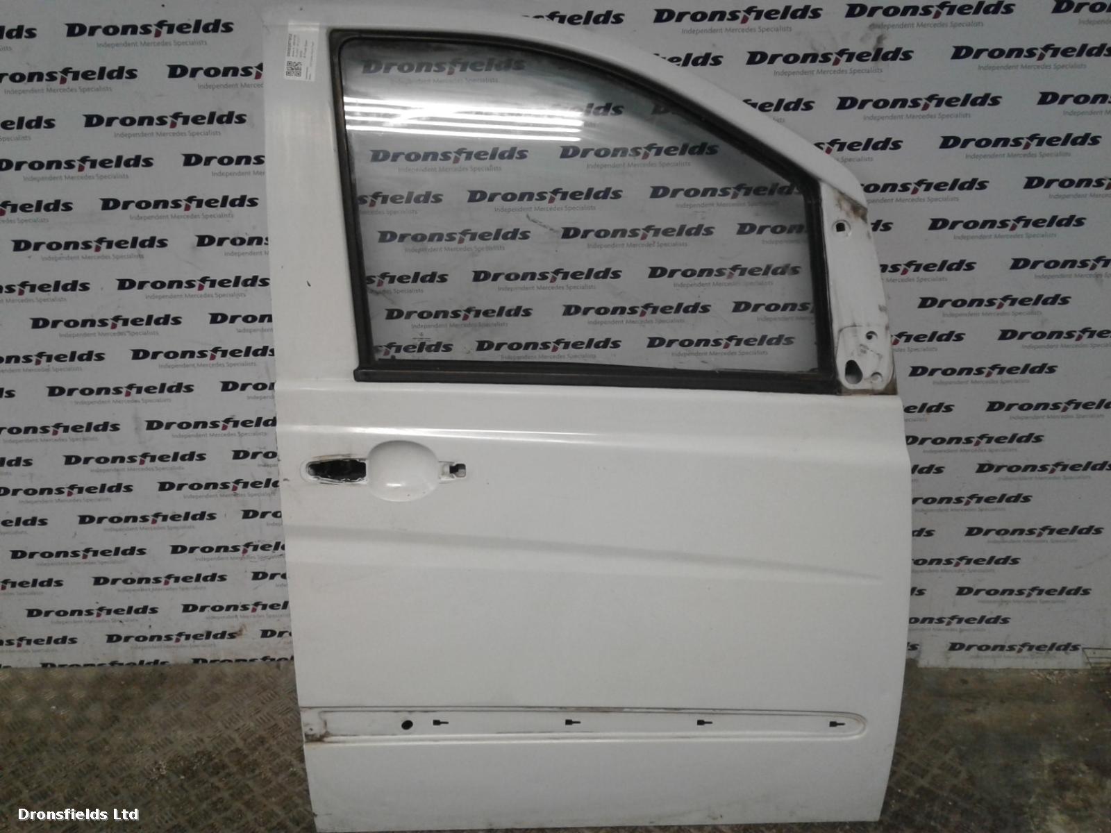 View Auto part R Front Door Mercedes Vito 2007