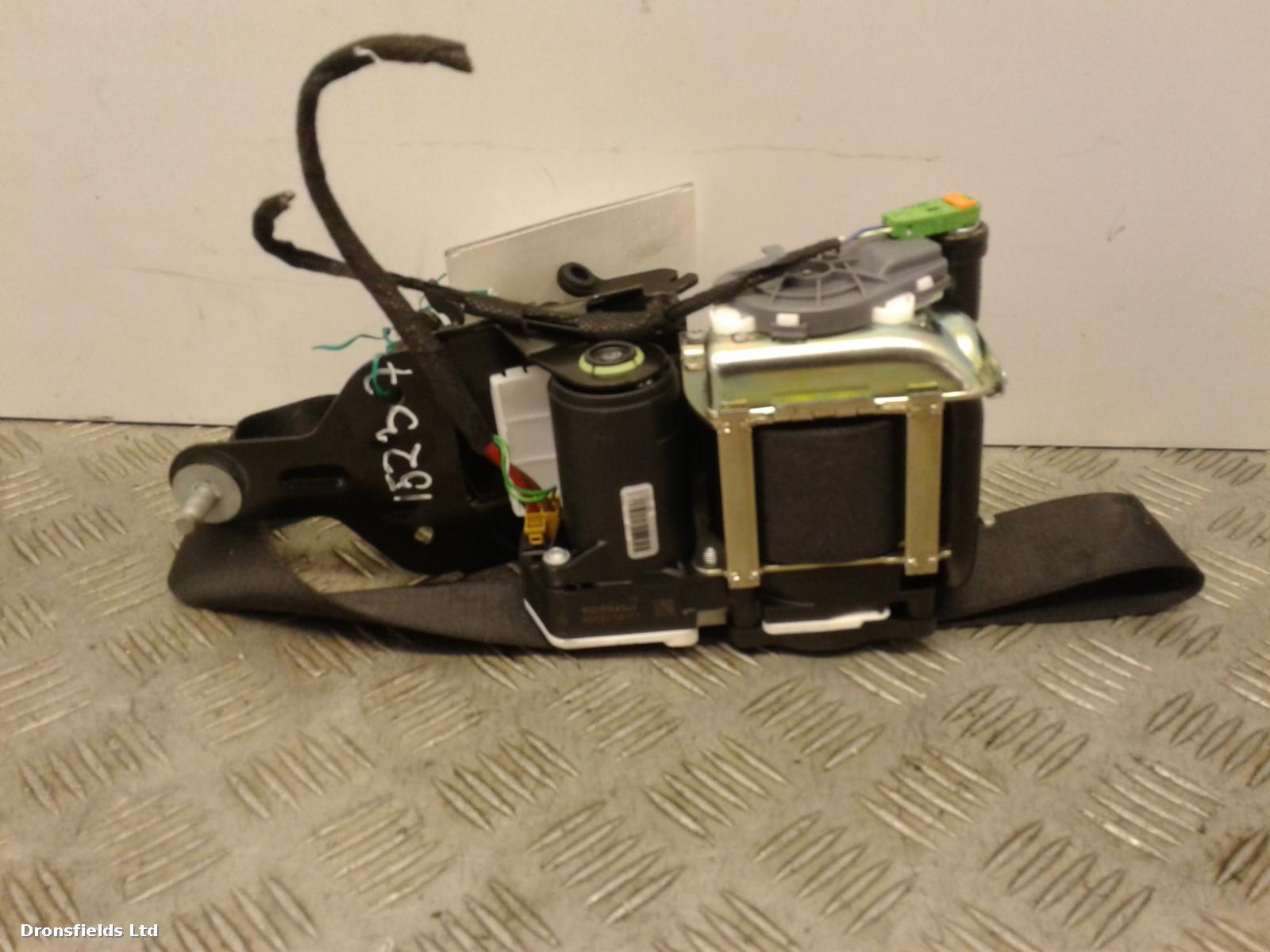 View Auto part Seat Belt Mercedes E Class 2015