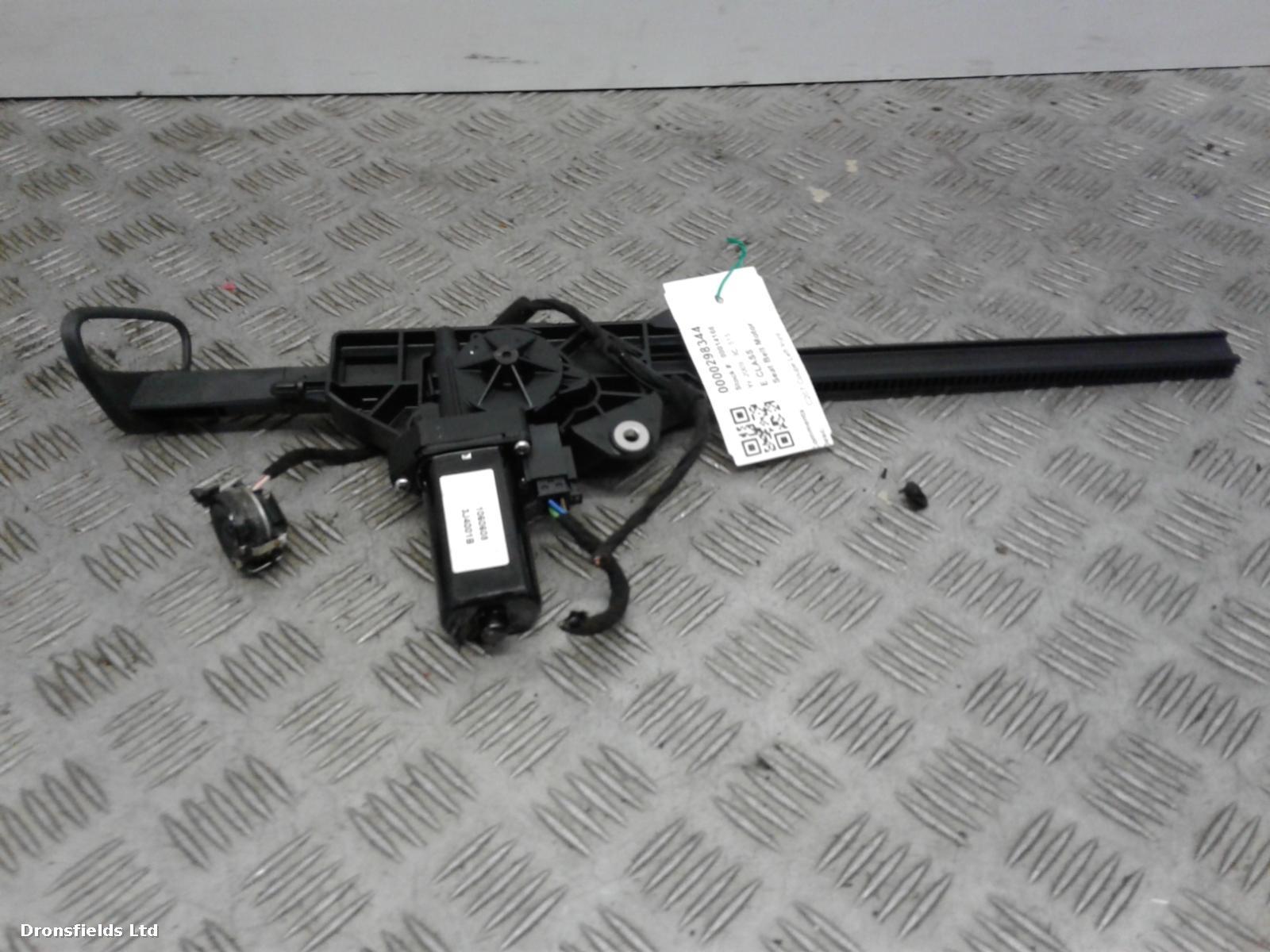 View Auto part Seat Belt Motor Mercedes E Class 2009
