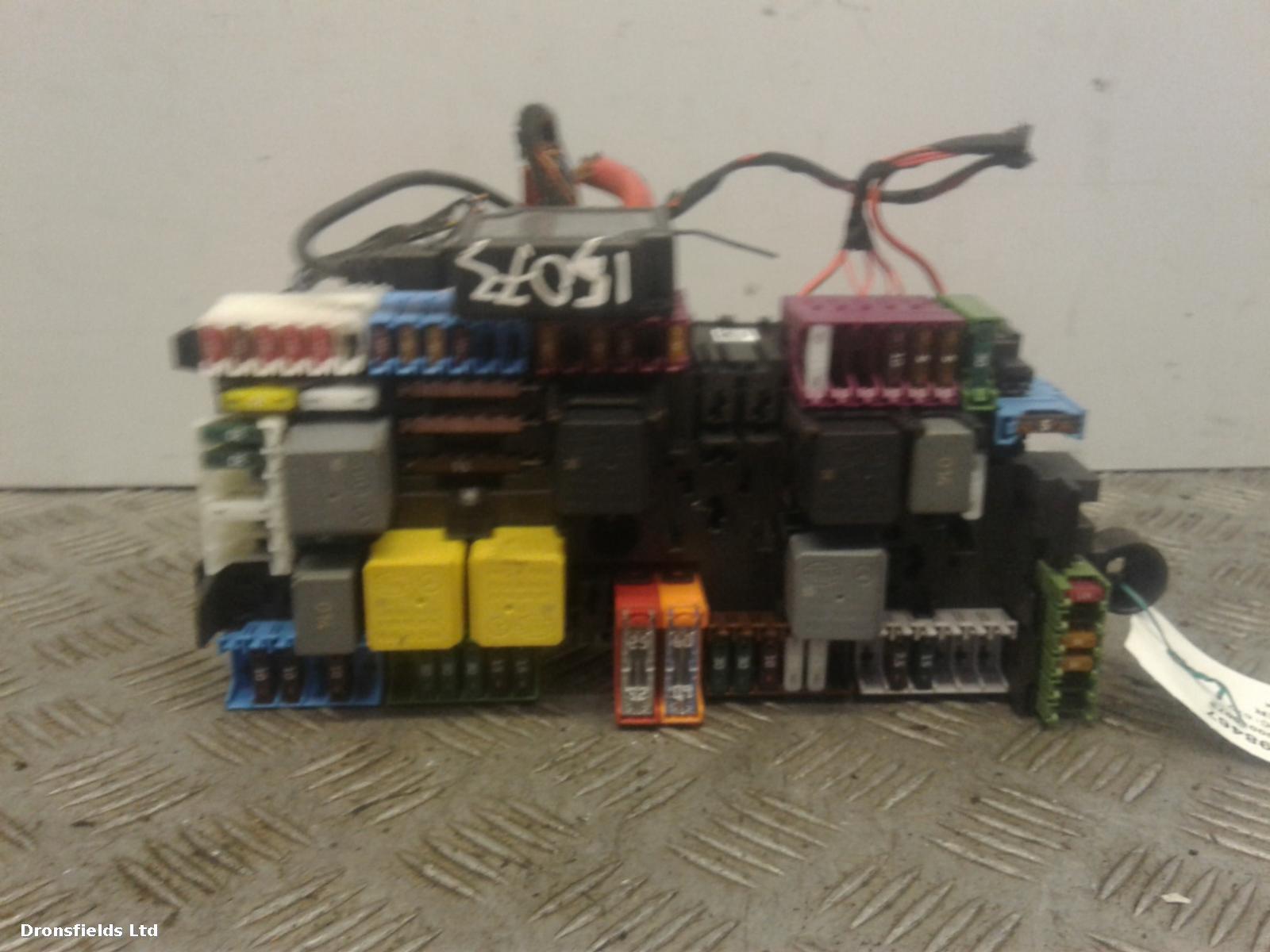 View Auto part Fuse Box Mercedes Sprinter 2020