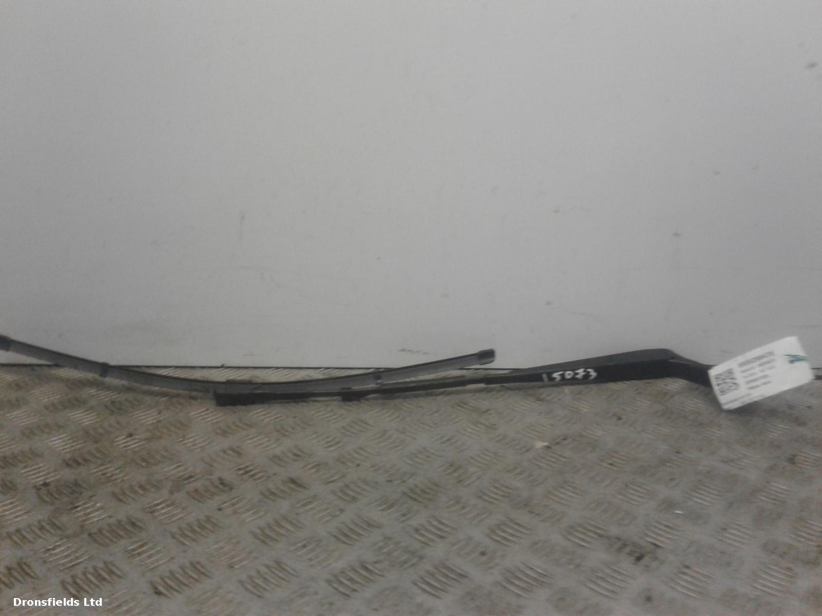View Auto part Wiper Arm Mercedes Sprinter 2020