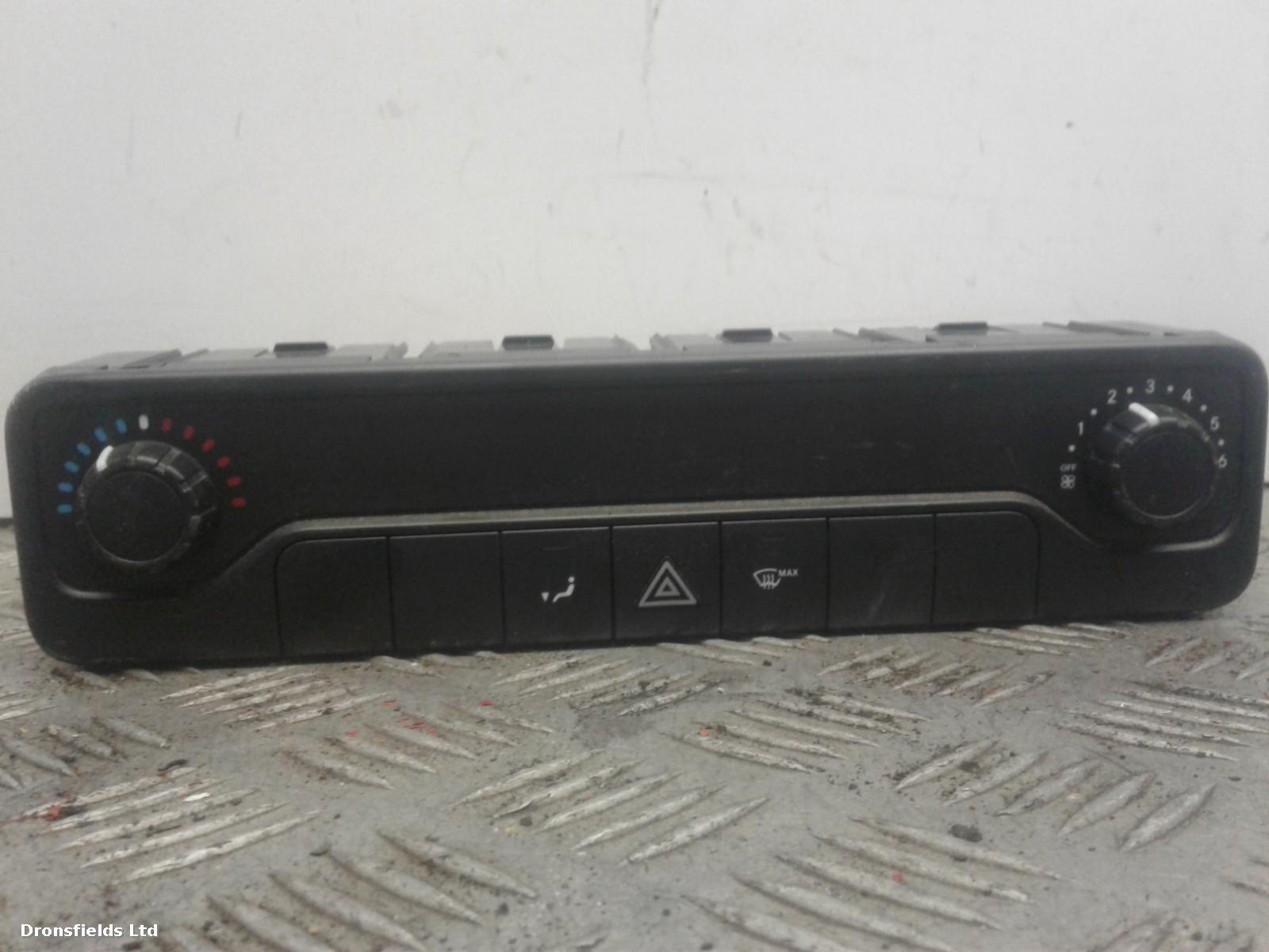 View Auto part Heater/AC Controller Mercedes Sprinter 2020