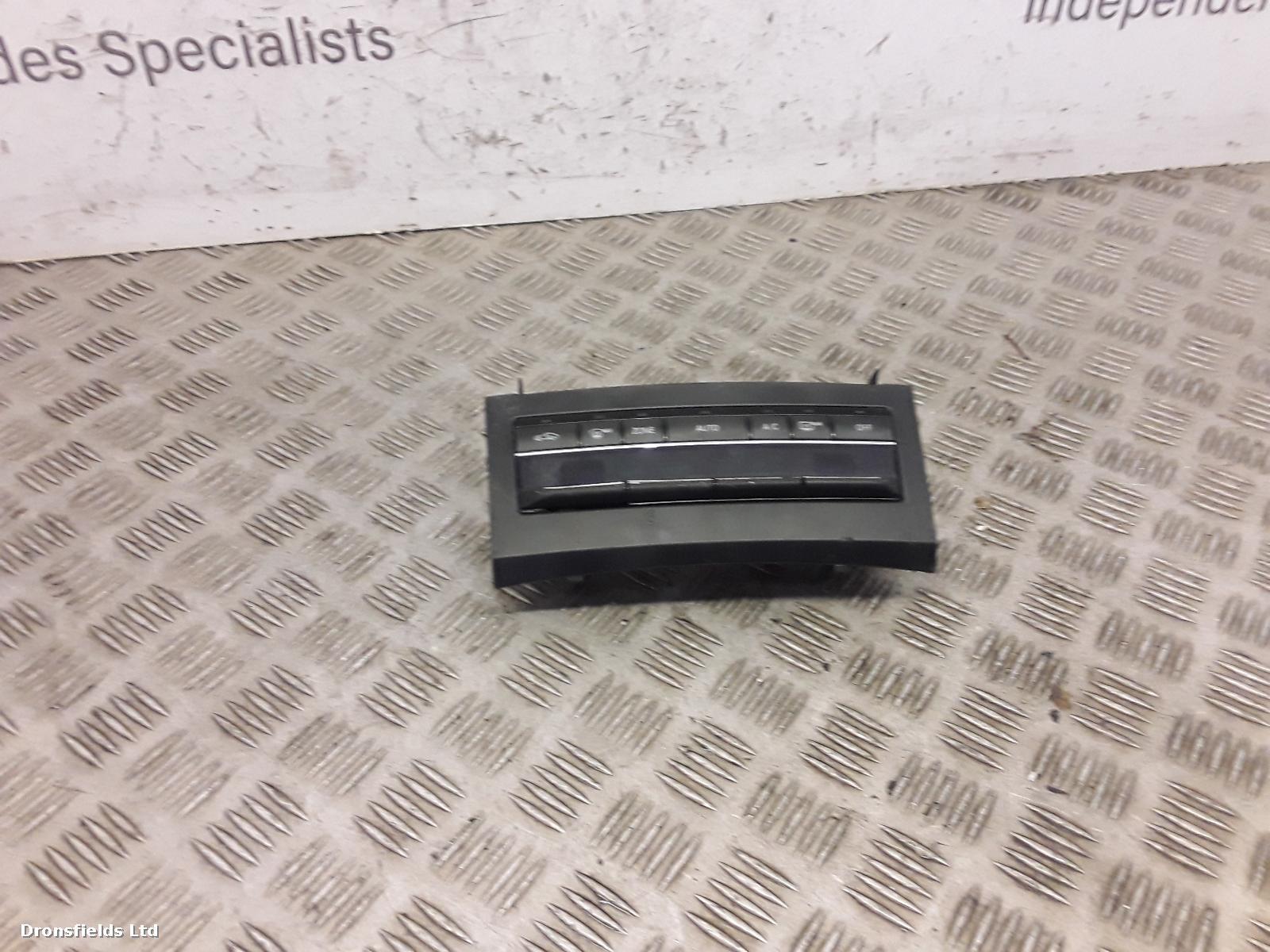 View Auto part Heater/AC Controller Mercedes E Class 2011