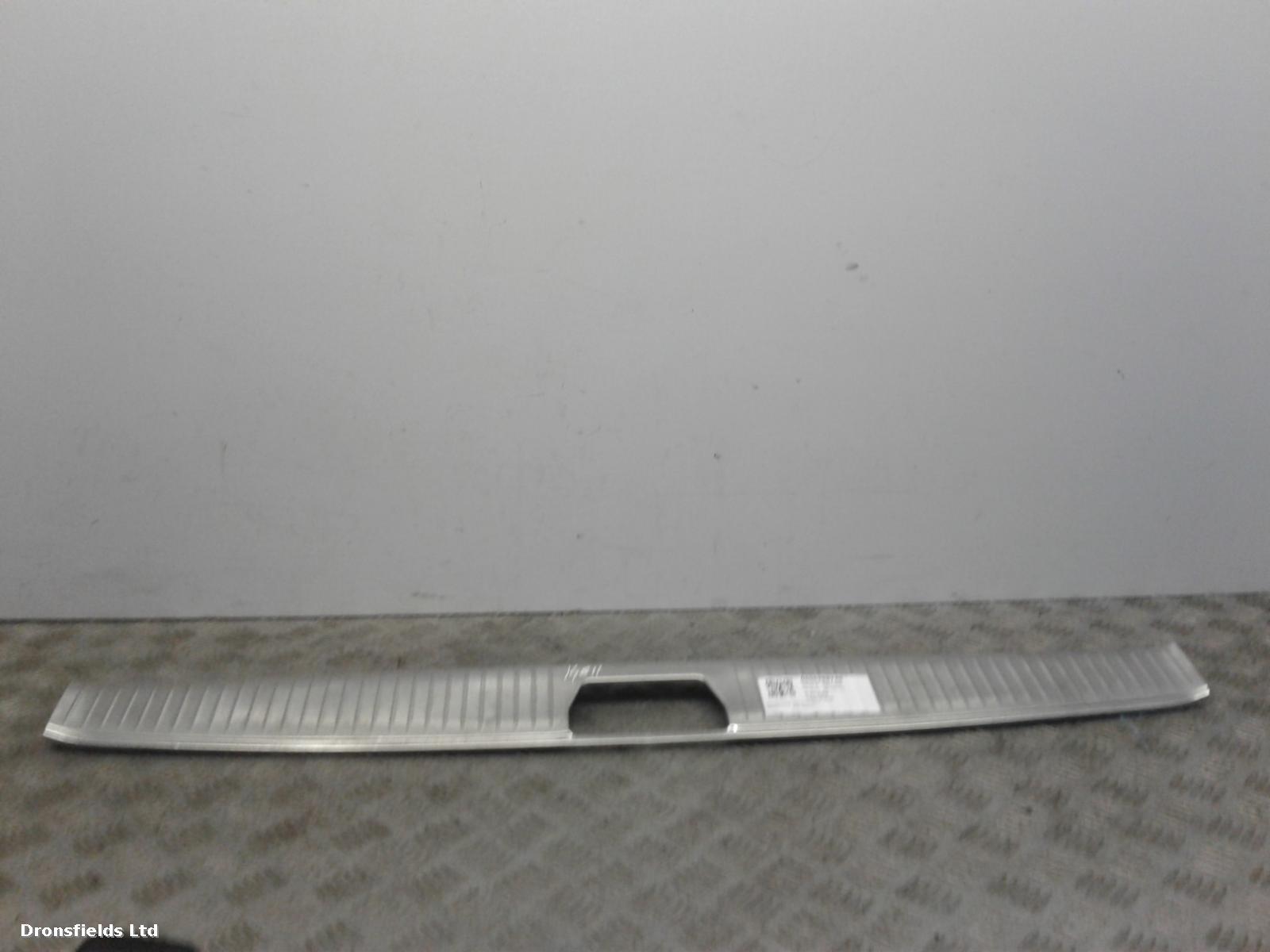 View Auto part Trim Panel Mercedes C Class 2010