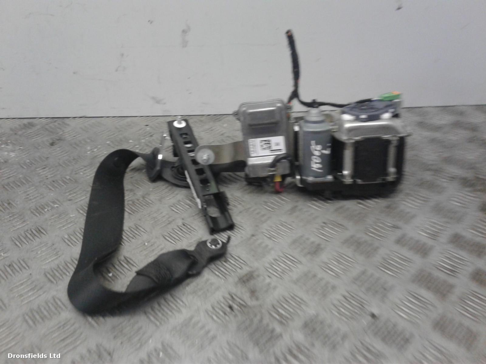 View Auto part Seat Belt Mercedes C Class 2007