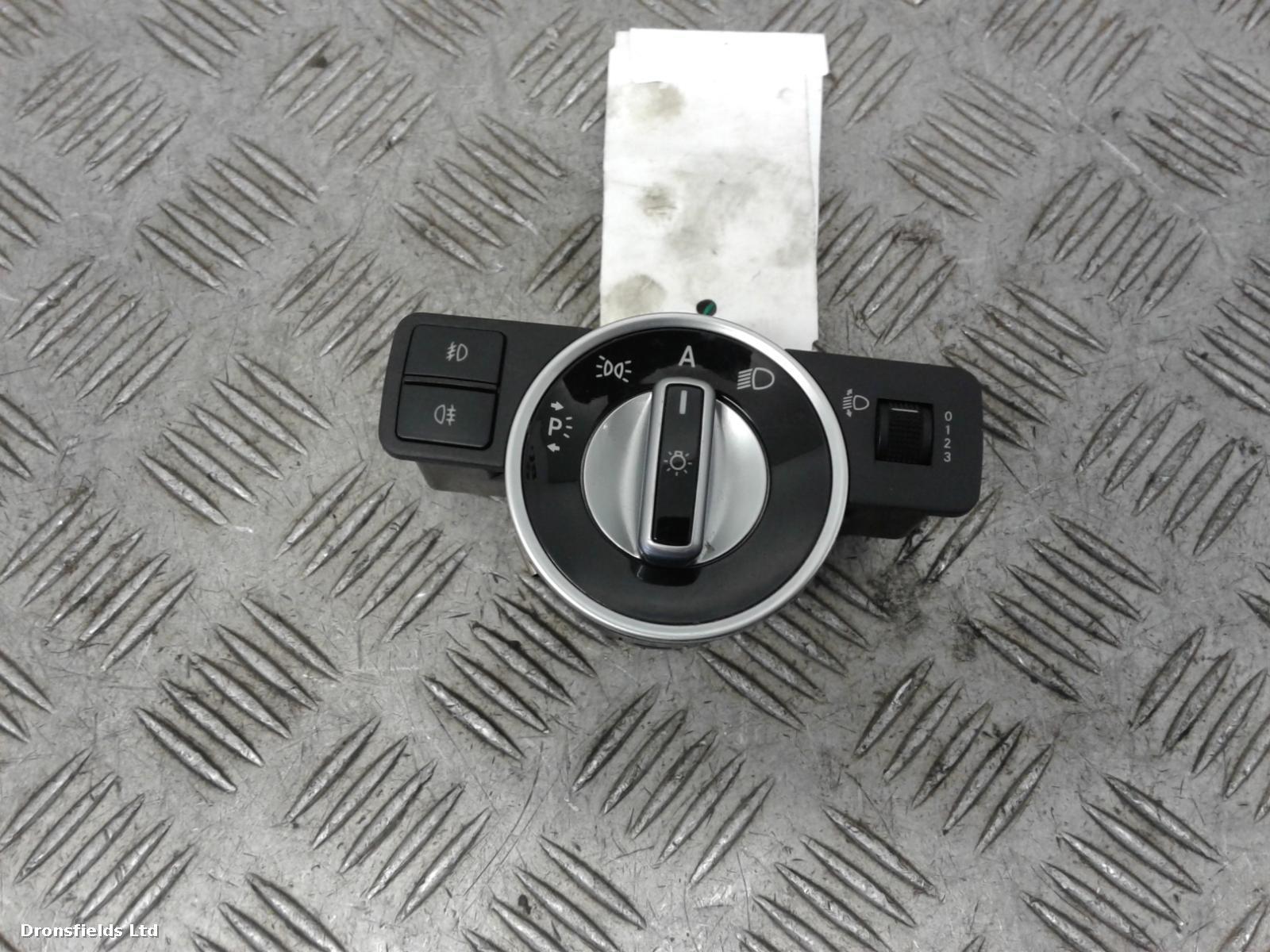 View Auto part Headlight Switch Mercedes C Class 2010