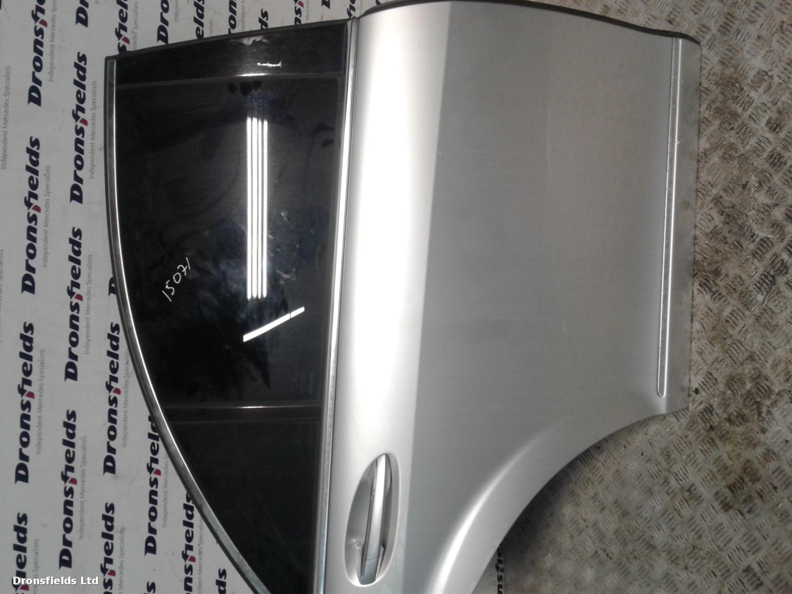 View Auto part R Rear Door Mercedes S Class 2006