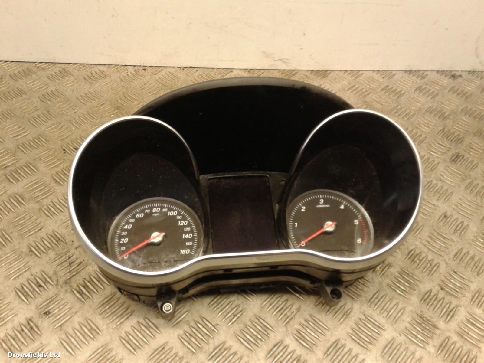 View Auto part Speedometer Mercedes C Class 2014