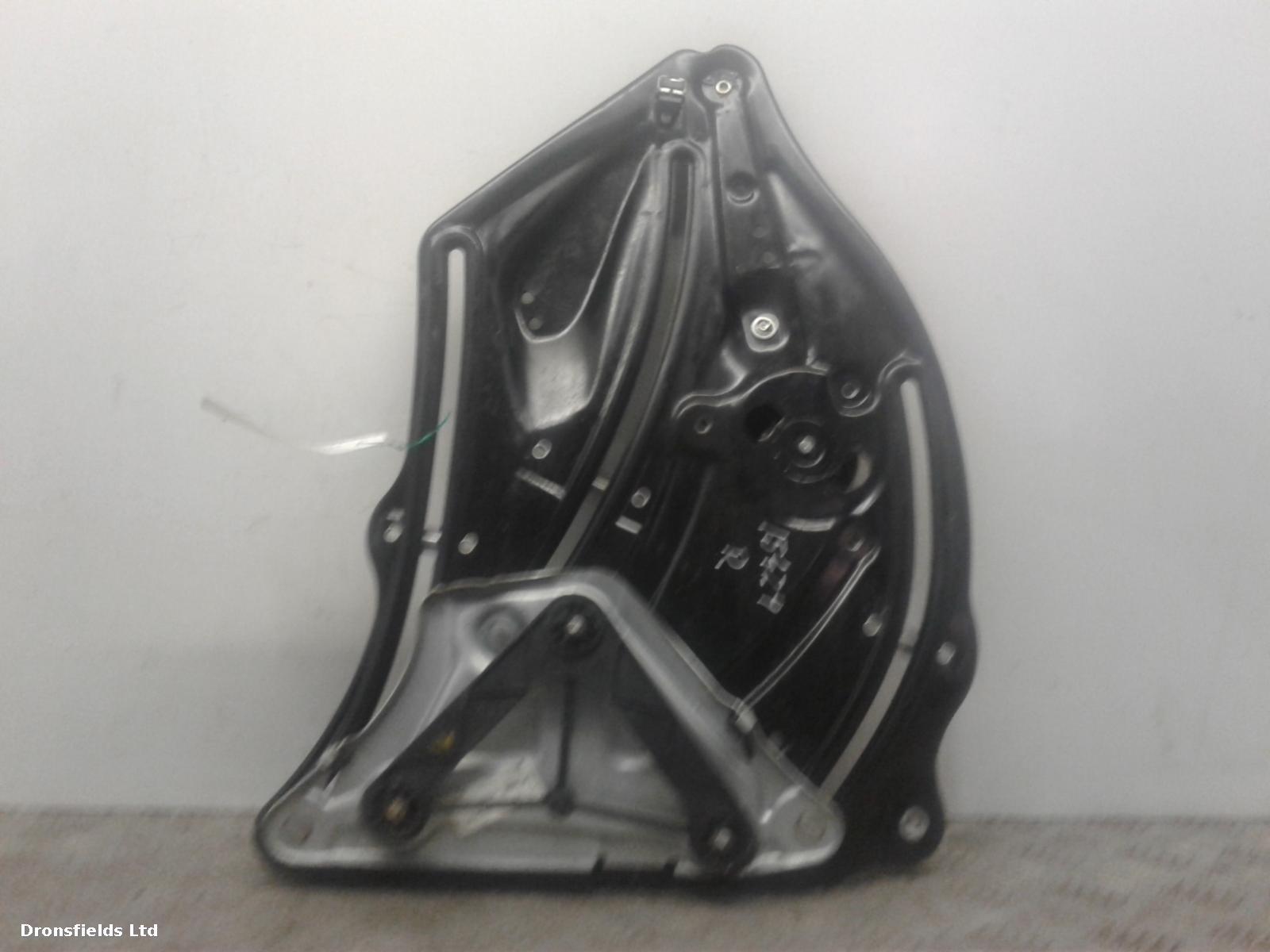 View Auto part RF Door Window Motor Mercedes E Class 2011