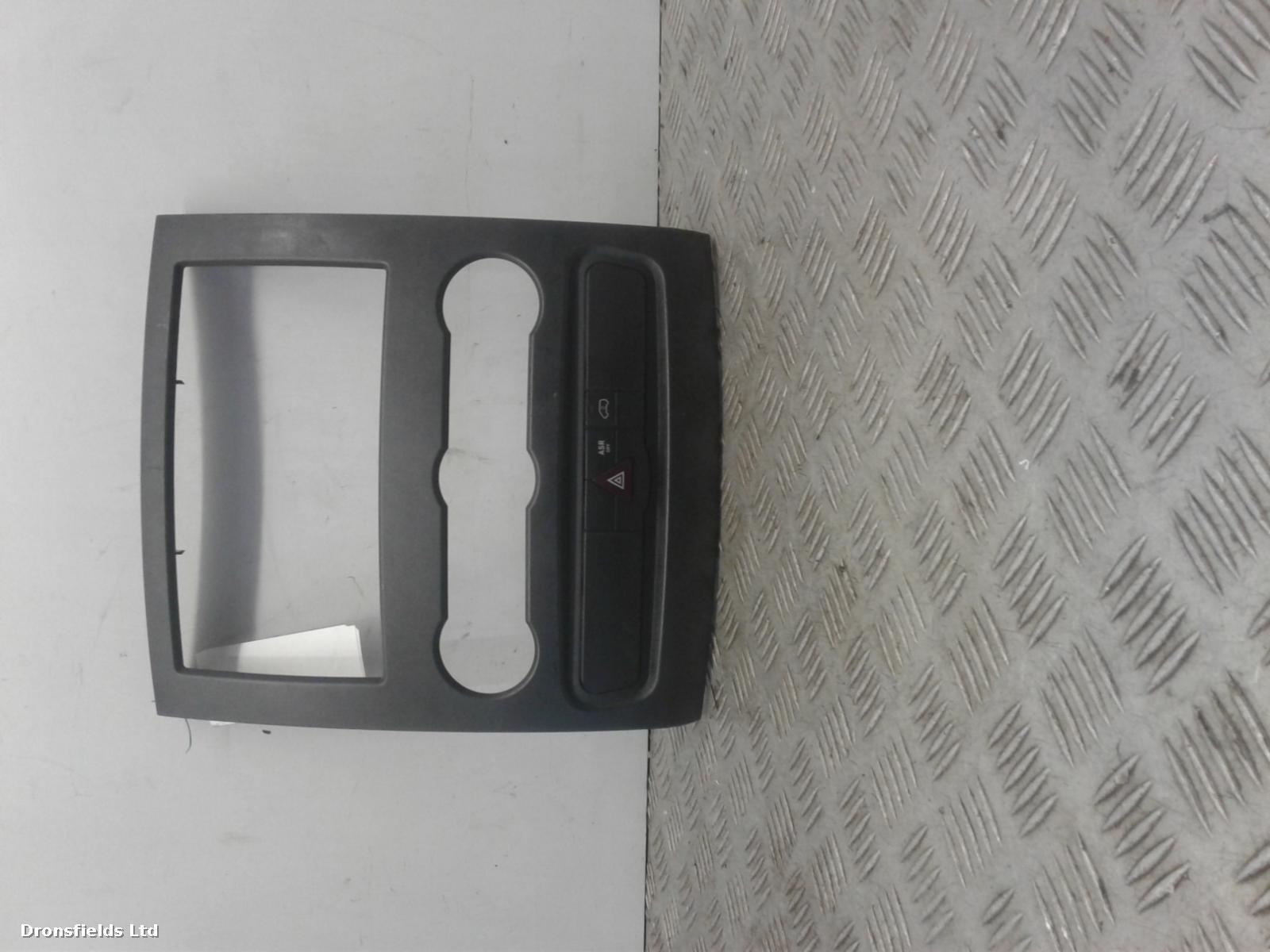 View Auto part Flasher/Hazard Relay Mercedes Sprinter 2017