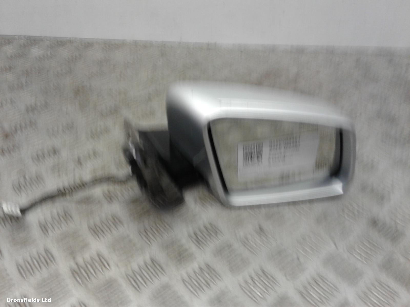 View Auto part R Door Mirror Mercedes E Class 2015