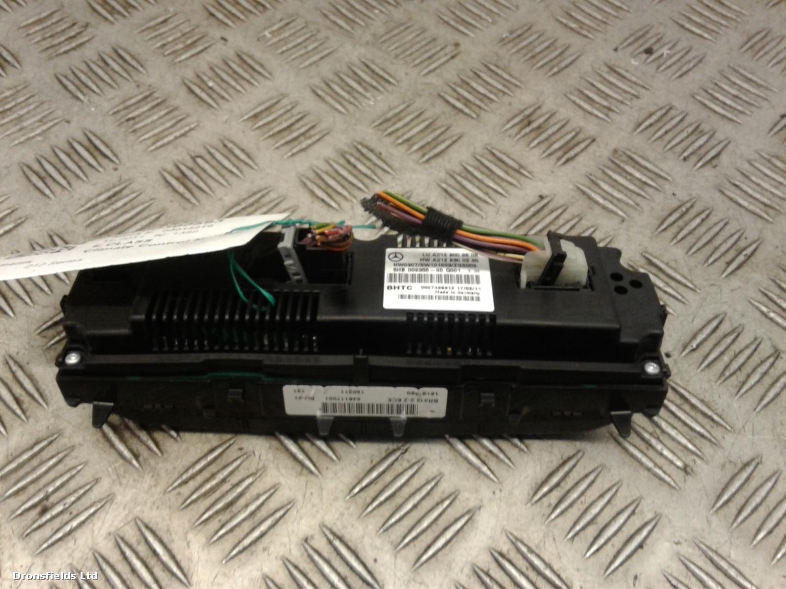 View Auto part Climate Control Module Mercedes E Class 2011