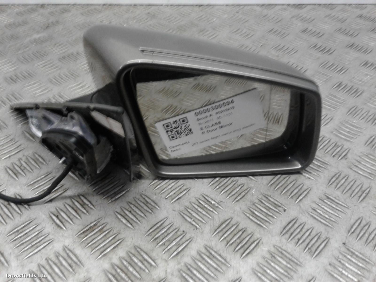 View Auto part R Door Mirror Mercedes E Class 2011