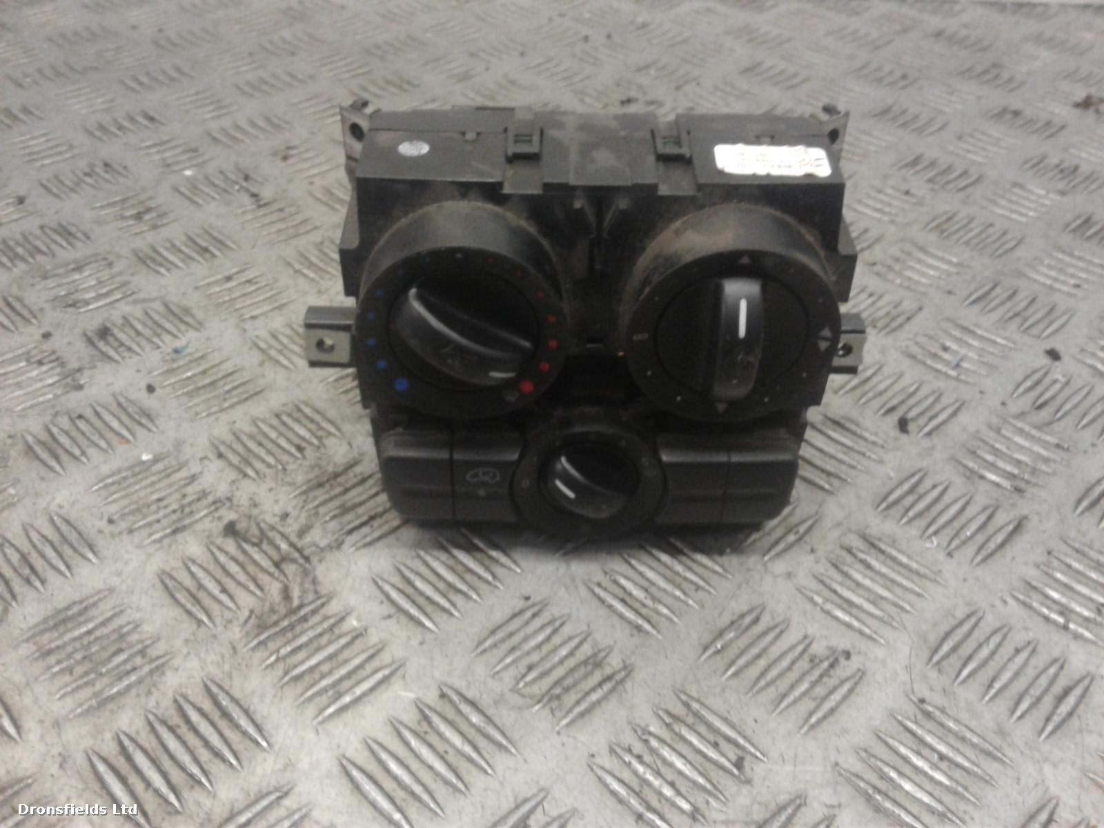 View Auto part Climate Control Module Mercedes Vito 2013