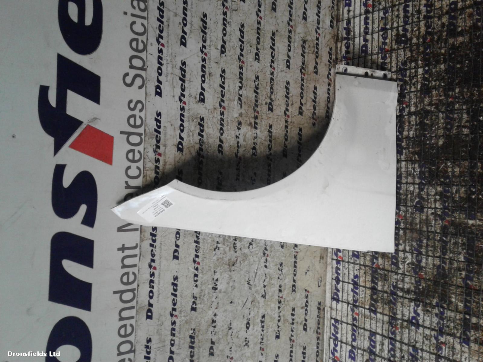 View Auto part R Wing Mercedes C Class 2013
