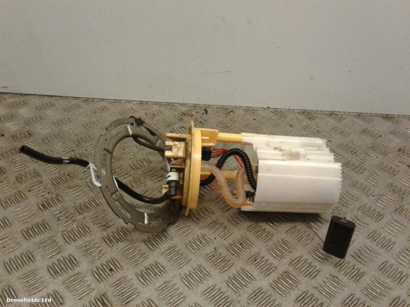 View Auto part Fuel Sending Unit Mercedes Sprinter 2021