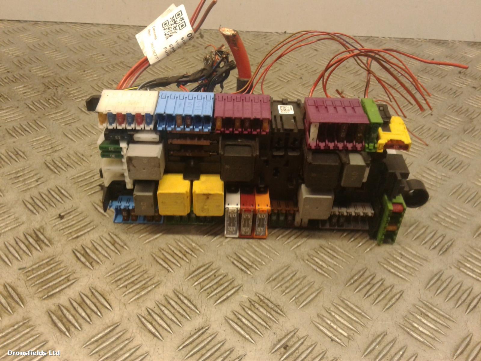 View Auto part Fuse Box Mercedes Sprinter 2021
