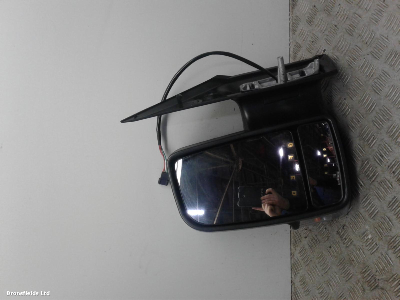 View Auto part L Door Mirror Mercedes Sprinter 2015