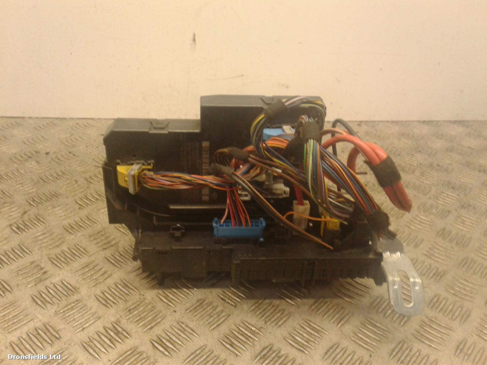 View Auto part Fuse Box Mercedes E Class 2012