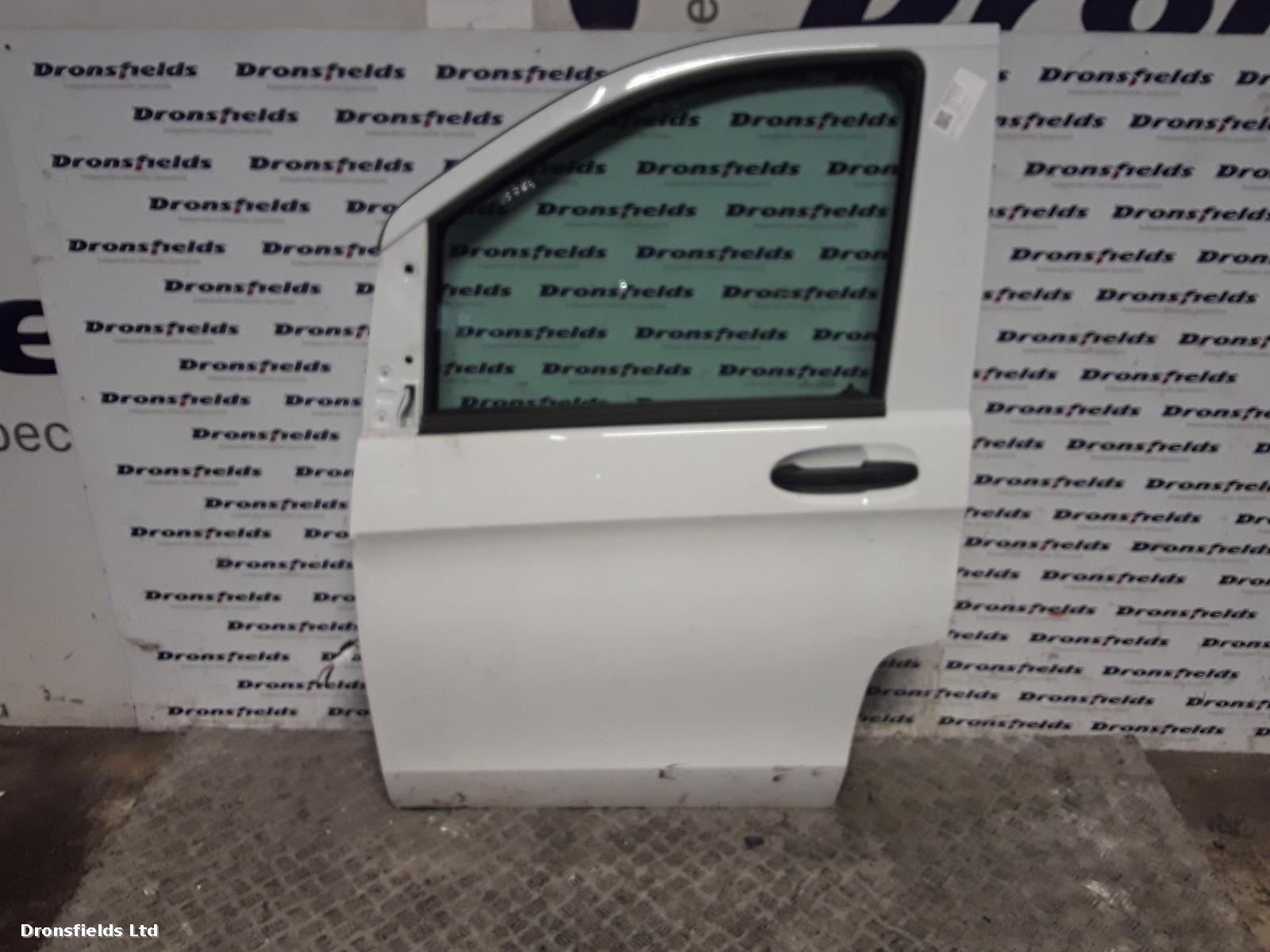 View Auto part L Front Door Mercedes Vito 2021