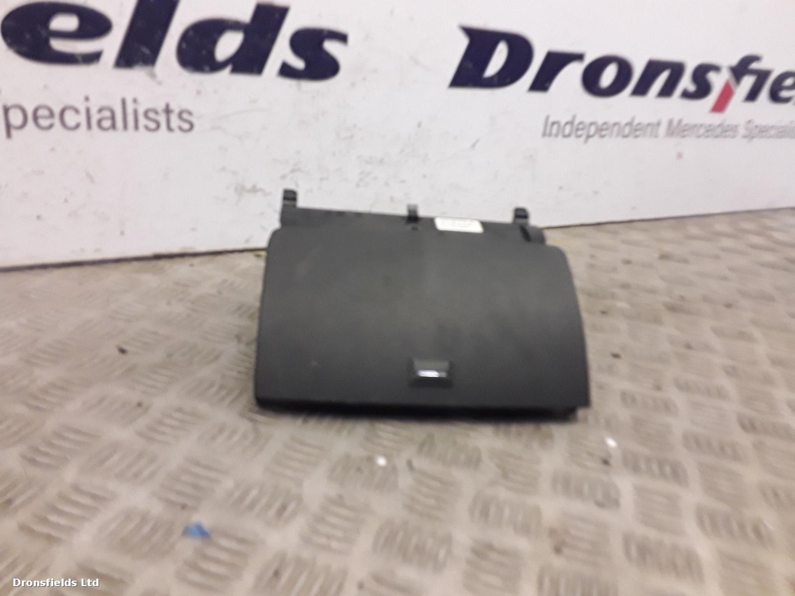 View Auto part Radio Display Mercedes C Class 2010