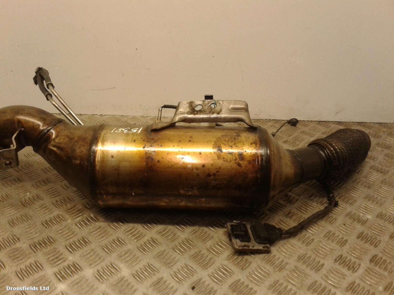 View Auto part Catalytic Converter Mercedes Sprinter 2020