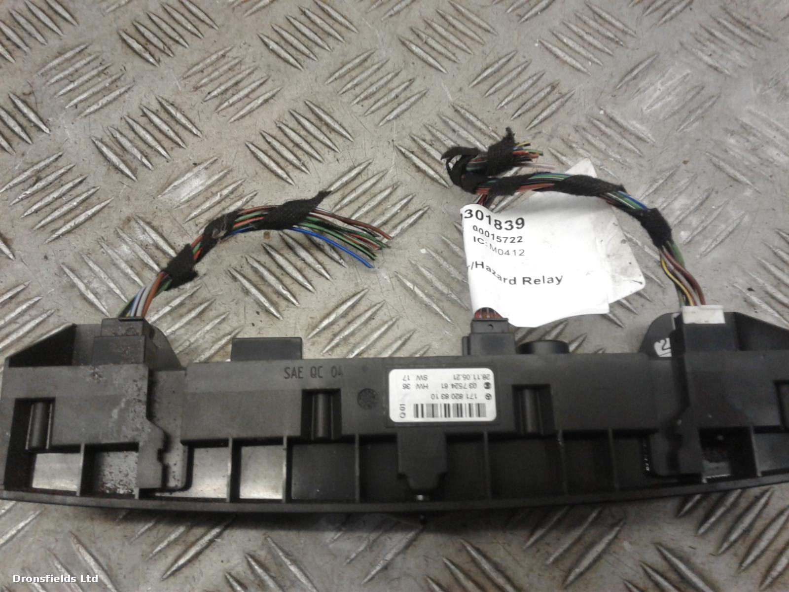 View Auto part Flasher/Hazard Relay Mercedes Slk 2006