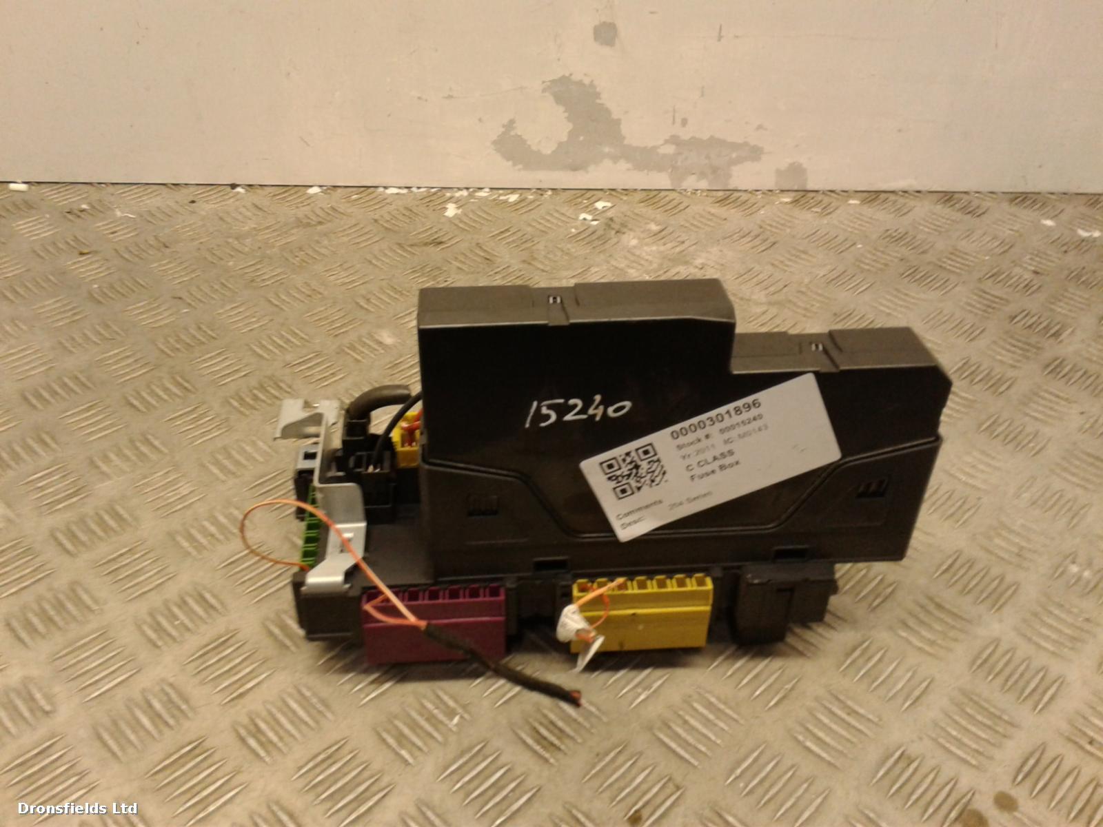 View Auto part Fuse Box Mercedes C Class 2011