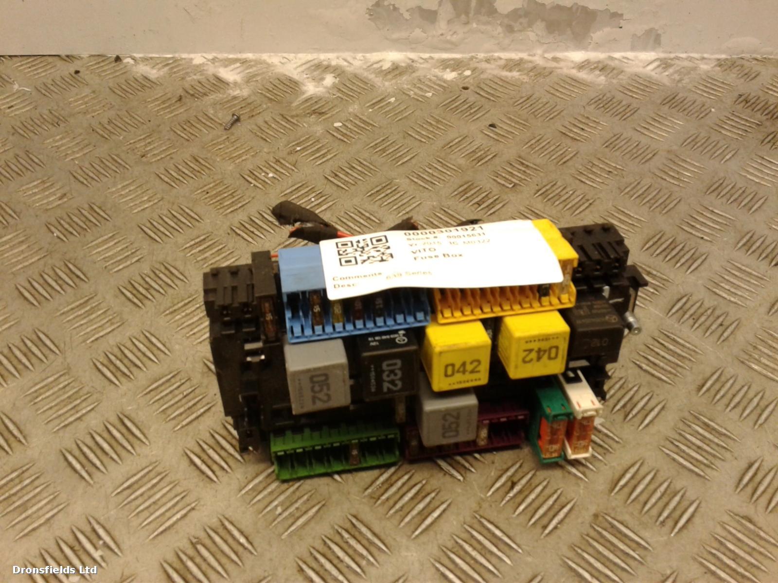 View Auto part Fuse Box Mercedes Vito 2015
